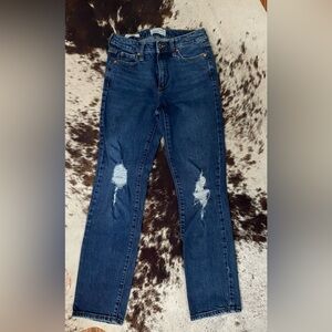 Universal Thread high rise slim straight jeans. Size 0/25R.